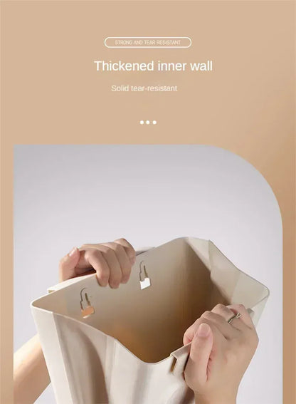 No-Bend Hanging Kitchen Trash Can – Foldable 9L Waste Bin for Cabinet Doors.