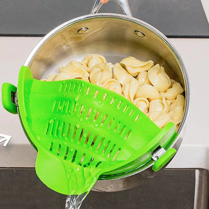 Snap & Strain Hands-Free Silicone Colander – Anti-Spill Kitchen Strainer for Pasta, Noodles & Vegetables.